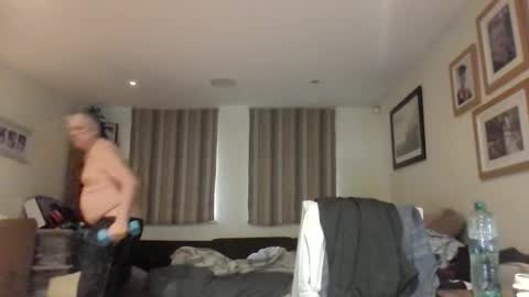 petez0305 online show from October 2025 10:48:02 AM