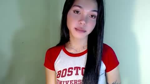 Snapshot of petite_angelx chatting on October 2025 01:19:02 AM angel online show from October 2025 01:19:02 AM