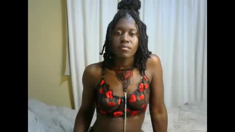 Snapshot of petite_anyaa chatting on September 2025 10:12:01 PM Anya online show from September 2025 10:12:01 PM