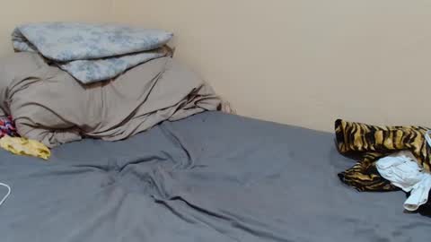 Snapshot of petite_bunni chatting on June 2026 12:26:02 PM petite_bunni online show from June 2026 12:26:02 PM