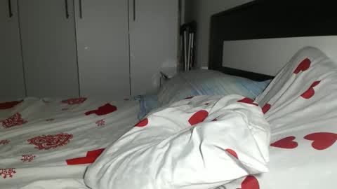 Snapshot of petite_danielle chatting on May 2026 10:48:01 PM petite_danielle online show from May 2026 10:48:01 PM