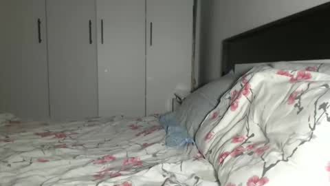 Snapshot of petite_danielle chatting on June 2026 10:21:01 PM petite_danielle online show from June 2026 10:21:01 PM