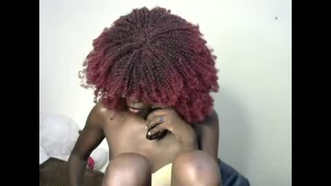 petite_lavi2 online show from December 2024 05:26:02 PM