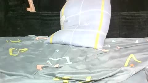 Snapshot of petite_linsey chatting on May 2026 01:06:01 PM linsey online show from May 2026 01:06:01 PM