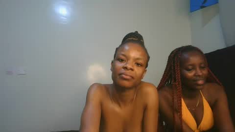 Snapshot of petite_luxe1 chatting on July 2026 03:21:02 PM Luxe online show from July 2026 03:21:02 PM