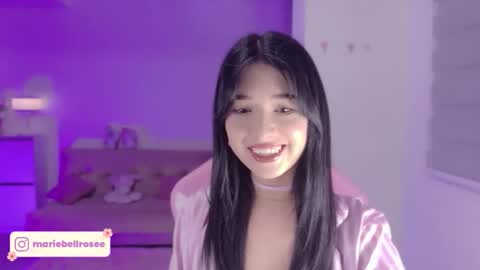 Snapshot of petite_marie_ chatting on May 2026 04:19:02 AM petite_marie_ online show from May 2026 04:19:02 AM