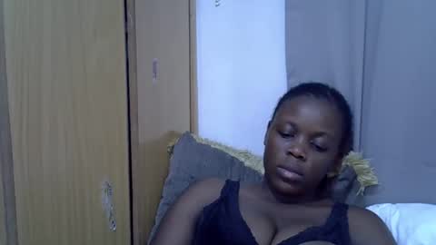 petite_melan online show from September 2025 11:49:02 PM
