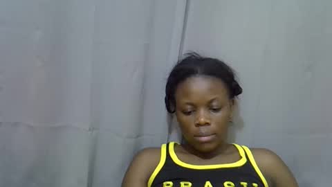 petite_melan online show from September 2025 08:01:02 PM