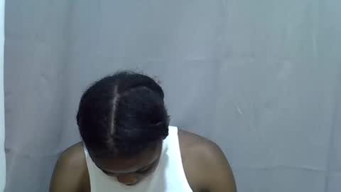 petite_melan online show from October 2025 07:43:01 PM
