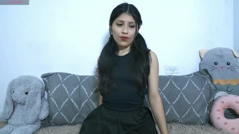 petite paola online show from March 2026 12:55:01 PM