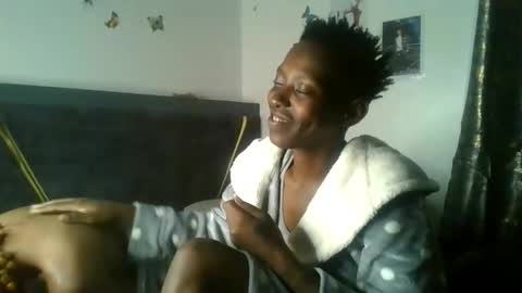 petite_queen69 online show from June 2026 03:10:02 PM