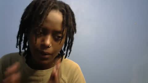 Snapshot of petite_star2 chatting on February 2026 04:54:01 AM petite_star2 online show from February 2026 04:54:01 AM