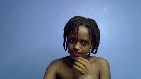 Snapshot of petite_star2 chatting on February 2026 01:02:01 AM petite_star2 online show from February 2026 01:02:01 AM