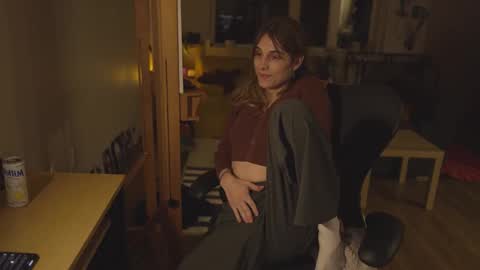 caracal online show from December 2025 04:42:02 AM