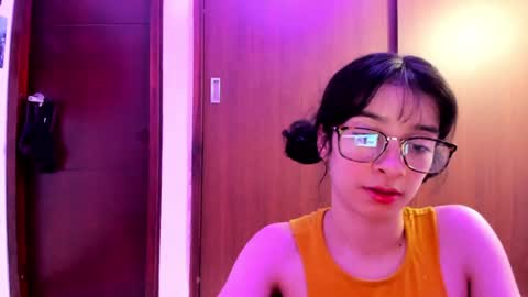 Lunna online show from December 2024 05:40:02 AM