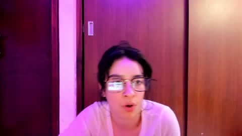 Lunna online show from February 2025 04:14:02 AM