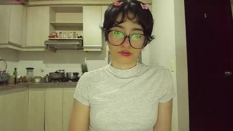 Lunna online show from February 2026 01:04:01 AM