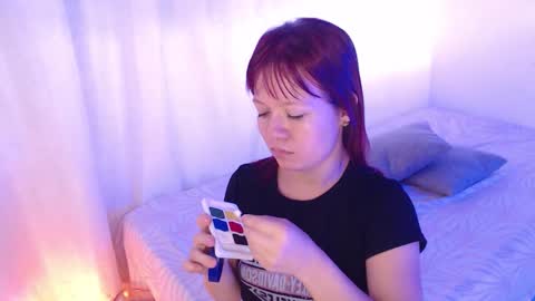 Snapshot of petiteredhair chatting on October 2025 01:51:01 PM Santi  Danna online show from October 2025 01:51:01 PM