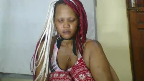 petitesmiley online show from September 2025 02:00:02 AM