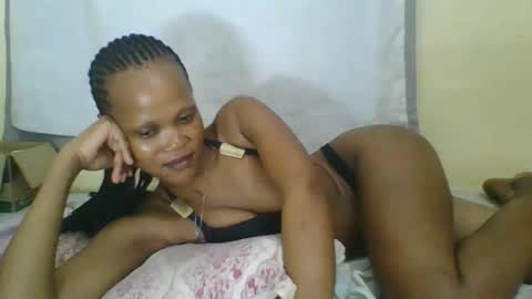 petitesmiley online show from September 2025 07:14:02 PM