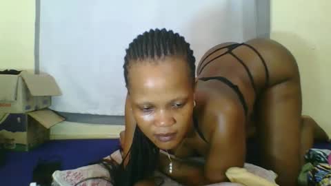 petitesmiley online show from September 2025 07:10:02 AM