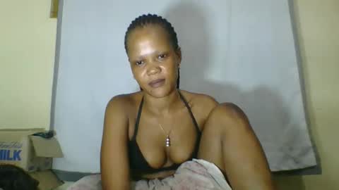petitesmiley online show from September 2025 07:16:01 PM