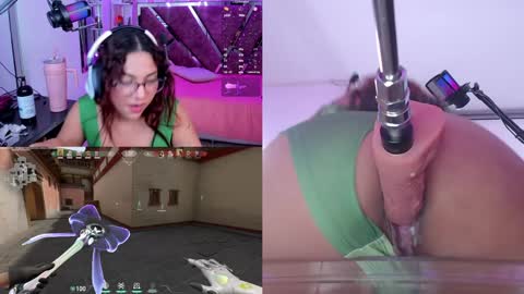 Snapshot of petitesofia_ chatting on December 2024 05:01:01 PM Sofia online show from December 2024 05:01:01 PM