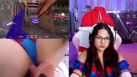 Snapshot of petitesofia_ chatting on December 2024 04:27:01 PM Sofia online show from December 2024 04:27:01 PM