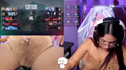 Snapshot of petitesofia_ chatting on February 2025 02:57:01 PM Sofia online show from February 2025 02:57:01 PM