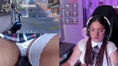 Snapshot of petitesofia_ chatting on March 2025 05:57:02 PM Sofia online show from March 2025 05:57:02 PM