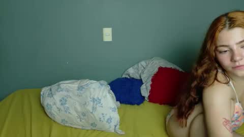 Snapshot of petitestrawberry18 chatting on October 2025 07:20:02 AM Tip us ask our names online show from October 2025 07:20:02 AM