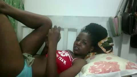 petitesweetchiq online show from September 2025 11:38:01 PM