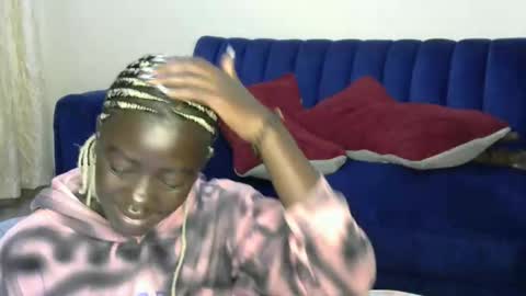 petitte_gyaal online show from December 2025 02:28:02 AM