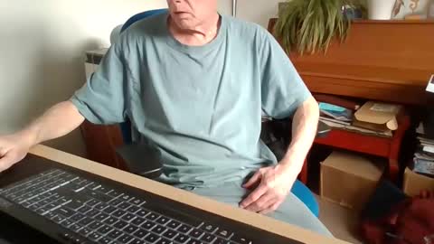 petitwilly online show from April 2026 11:38:01 AM