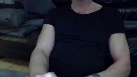 Snapshot of petros0076 chatting on December 2024 06:54:02 AM Petro online show from December 2024 06:54:02 AM