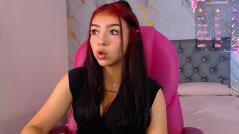 Pettit Courtny online show from February 2025 07:38:02 PM