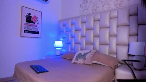 Snapshot of peyton_louise chatting on November 2025 11:45:01 AM Peyton online show from November 2025 11:45:01 AM