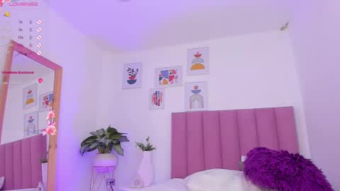 Peyton Rosse online show from March 2025 06:23:01 PM