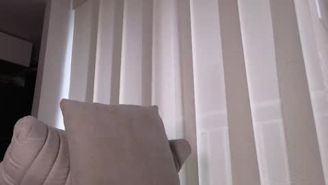 Snapshot of phantom_bigger1 chatting on September 2025 01:05:02 PM phantom_bigger1 online show from September 2025 01:05:02 PM