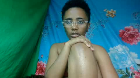Snapshot of phaosiiia chatting on June 2026 12:27:01 AM phaosiiia online show from June 2026 12:27:01 AM