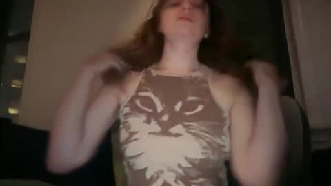 Snapshot of pheobetiger chatting on May 2026 04:51:01 AM Pheobe Tiger online show from May 2026 04:51:01 AM