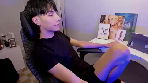 Phil.   INDEPENDENT MODEL online show from March 2026 02:48:01 AM