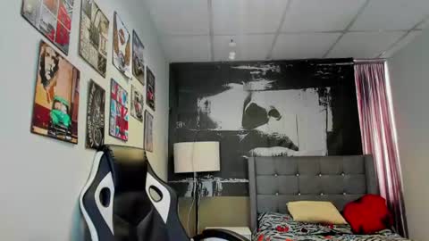 PHILLIP online show from July 2026 08:05:01 PM