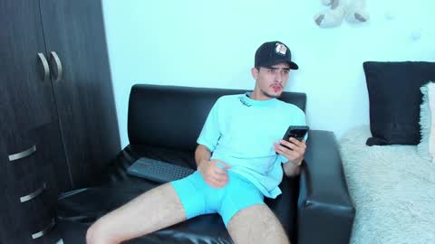 Snapshot of philiprich chatting on December 2024 07:25:02 PM philiprich online show from December 2024 07:25:02 PM