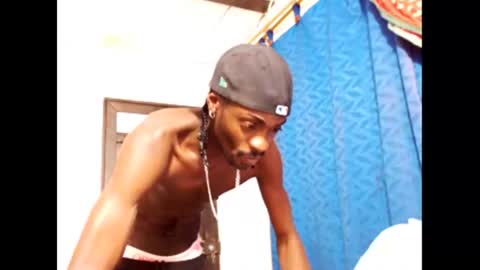 2 pac shakur online show from February 2025 01:22:01 AM