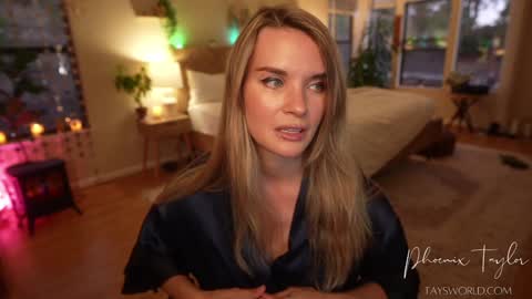 PHOENIX TAYLOR online show from October 2025 01:39:02 AM