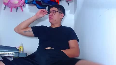 AdnierGnz online show from September 2025 09:58:01 AM