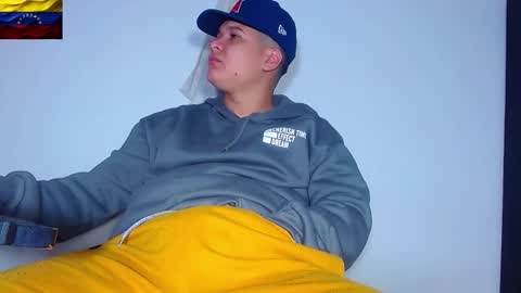 AdnierGnz online show from February 2026 02:47:01 PM