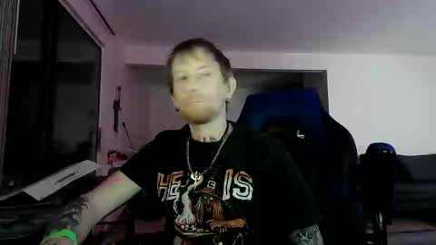 Snapshot of phrostdd chatting on June 2026 05:00:01 AM FrankenDaddy online show from June 2026 05:00:01 AM