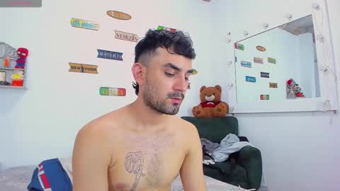 Felipe.. online show from October 2025 01:23:01 AM